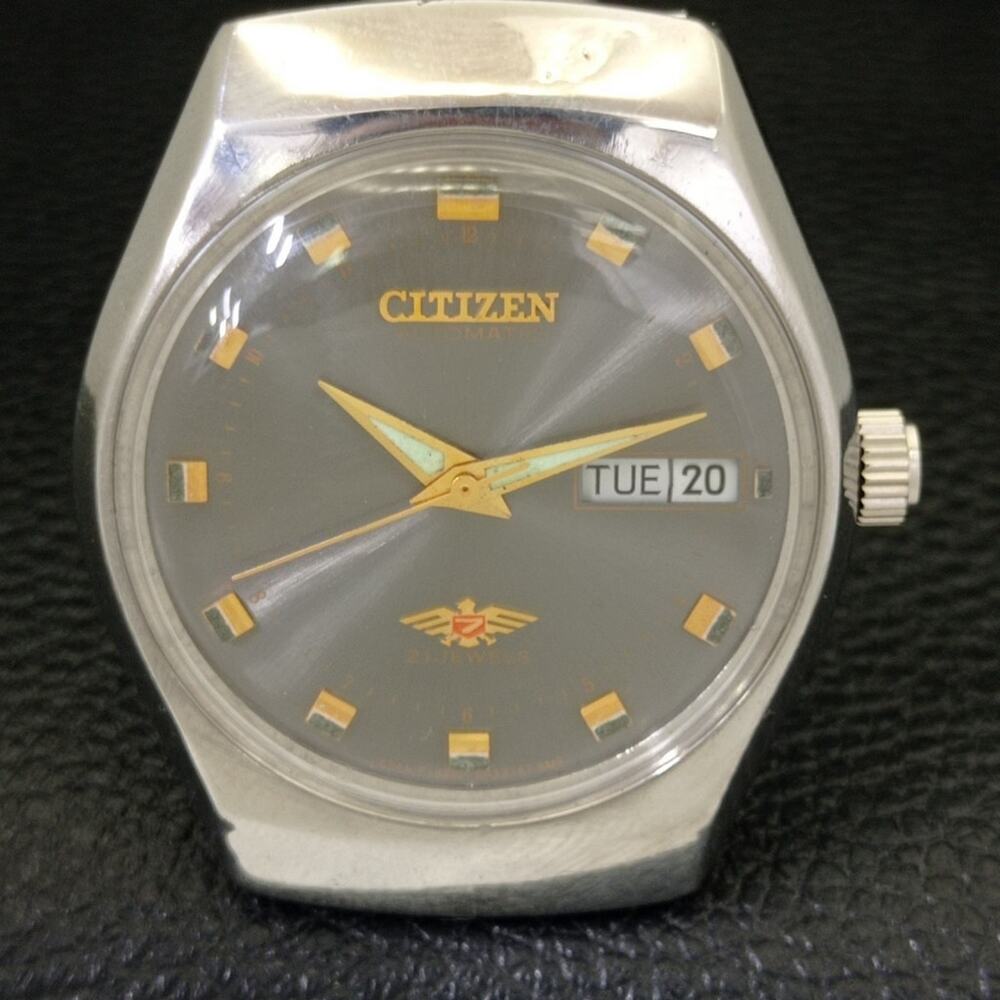Vintage 1973 Citizen Automatic Mens Silver Watch W/daydate & Gold accents - Picture 4 of 9